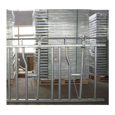 Ampliamente utilizado cerco de ganado de acero galvanizado con acabado de pintura de color en Hebei Nanfeng
