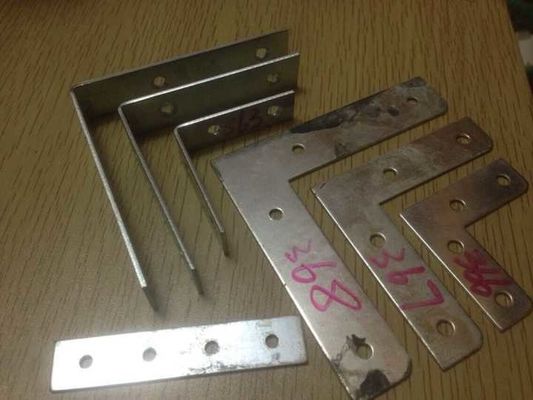 Conectores de soporte de madera de metal hechos a medida para la construcción de edificios de madera
