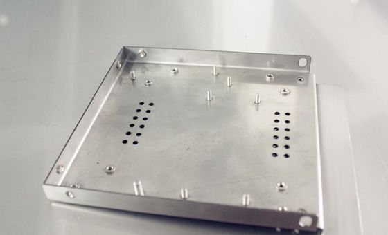 Se utiliza ampliamente en chapa de acero inoxidable Estampado de metal Doblaje de piezas de soldadura Servicio de fabricación