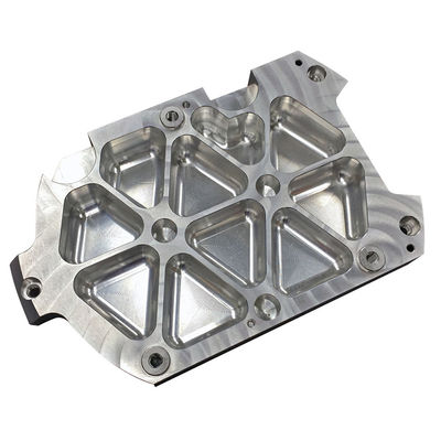 Estante de montaje de gabinete galvanizado Estampado de soporte metálico en forma de L personalizado
