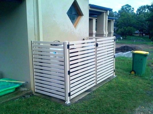Protección de ventanas de aire acondicionado con certificado ISO9001 2008 y máquina perforadora