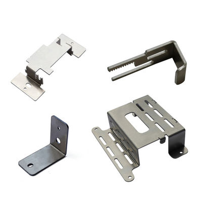 Estante de montaje de armarios de galvanizado Estampado de soportes metálicos en forma de L para correas colgantes