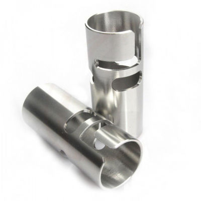 Servicio de corte de piezas y tubos de chapa metálica con láser CNC de alta precisión para el corte de procesos