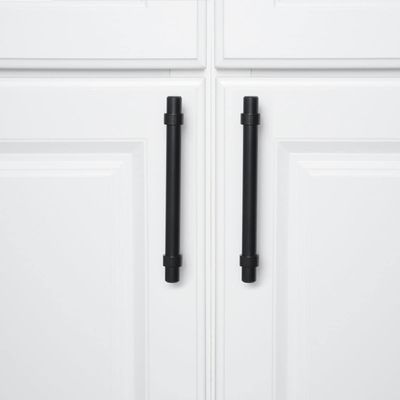 6.63 pulgadas de acero inoxidable de barra recta gabinete mango de 5 pulgadas agujero centro plano negro