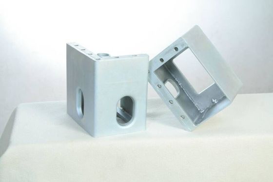 Corte y flexión con láser de placas de aluminio confiables para sus dibujos o muestras