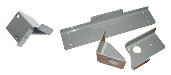 Brackets de estampado de hierro recubiertos en polvo para accesorios y componentes de chapa metálica personalizados