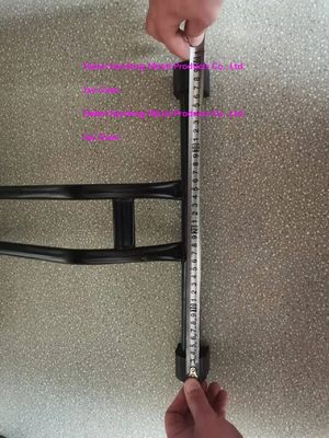 Soportes para bicicletas de piso de ahorro de espacio y bastidor negro para bicicletas para garajes Certificado ISO9001 2015