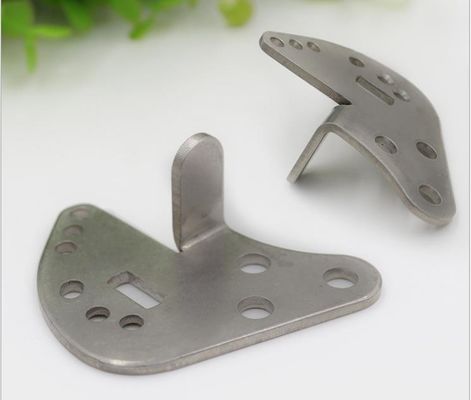 Partes de estampado de acero inoxidable/aluminio para soportes de fabricación de chapa metálica personalizados