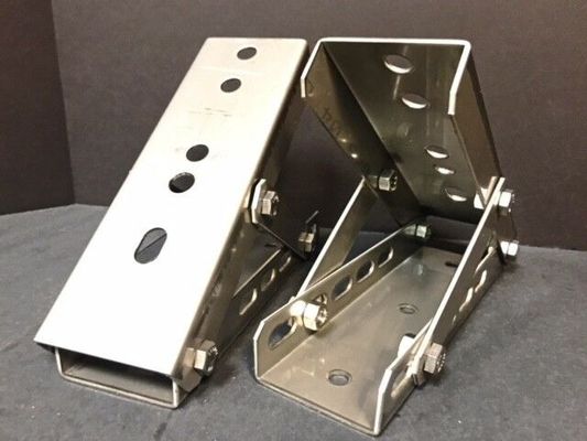 Demandas de los clientes de metal del techo del toldo del bastidor de la jaula del canal de montaje soportes para precisión OEM