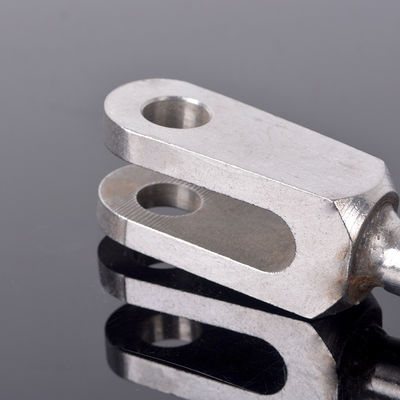 Partes metálicas personalizadas para el proceso de flexión Brackets metálicos universales