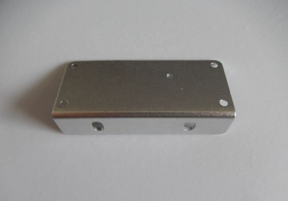Partes de estampado de aluminio de grado industrial con tamaño y espesor personalizados de 0,1 mm a 12 mm