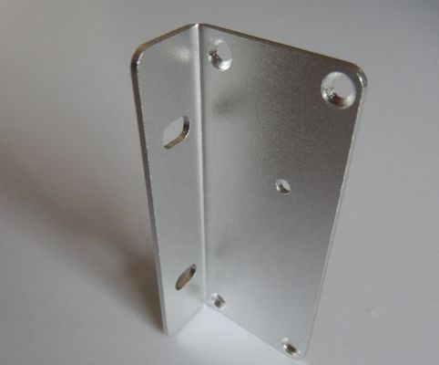 Partes de estampado de aluminio de grado industrial con tamaño y espesor personalizados de 0,1 mm a 12 mm