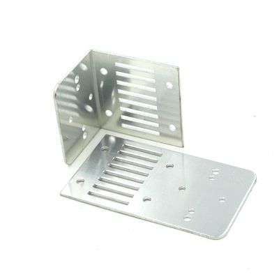 Piezas de estampado de acero perforado, flexión y estampado de chapa de acero con espesor de 0,4- 3 mm