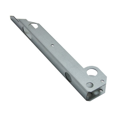 Estampado de chapa de metal a medida Partes de flexión de automóviles con espesor de 0,5 mm-25 mm de aluminio