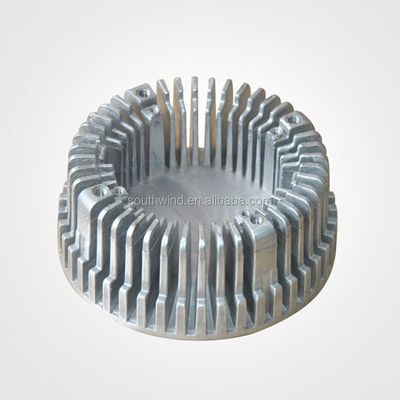 Mecanizado de herramientas de alta precisión fundición a presión de aluminio para lámparas de iluminación led