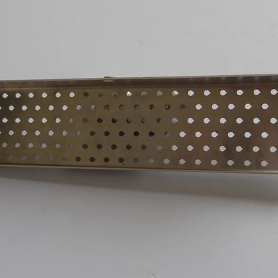 Proceso de soldadura Estampada hoja de aluminio con agujeros aceptable Pequeño pedido en Nanfeng