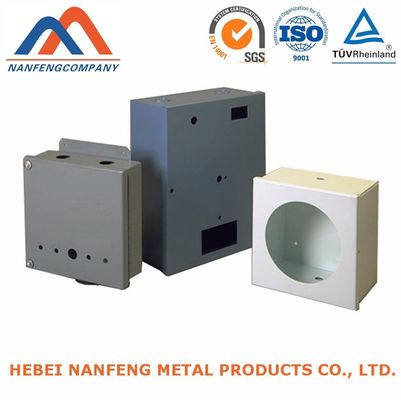 Un pequeño gabinete de acero al carbono en Nanfeng acepta pedidos pequeños y utiliza el proceso de soldadura