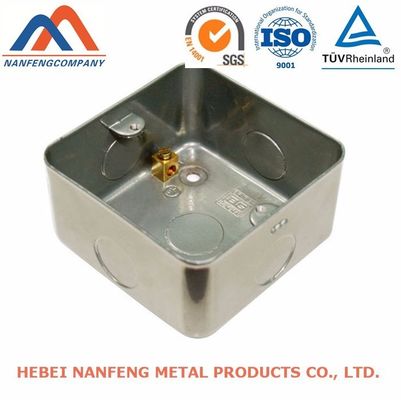 Un pequeño gabinete de acero al carbono en Nanfeng acepta pedidos pequeños y utiliza el proceso de soldadura