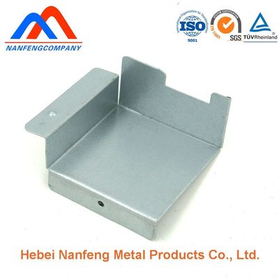 Componentes de estampado de metal personalizado profesional para piezas de automóviles de acero revestido de energía color natural