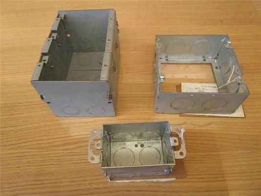 Caja de chapa de metal a medida con proceso de moldeado y otra estructura